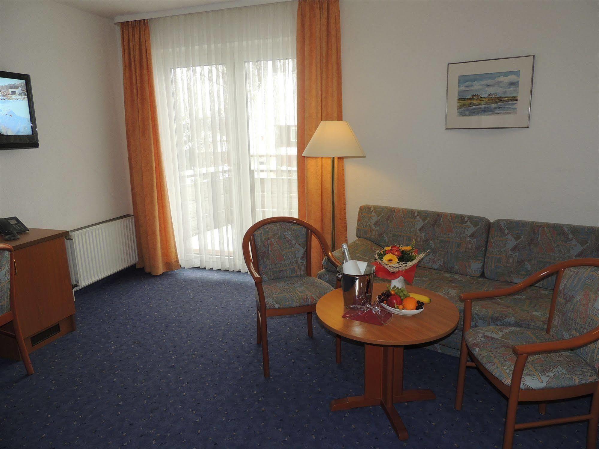 Osterode am Harz Hotel-Restaurant Zum Roeddenberg מראה חיצוני תמונה